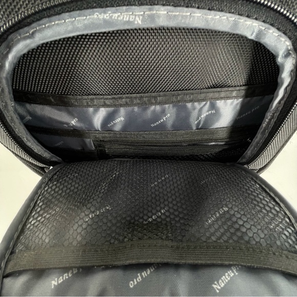 Quantaray U60 Urbangear Digital Camera Backpack DSLR by Naneu Pro - Picture 13 of 13